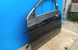 Двери для Honda Accord 2011 года на фотографиях