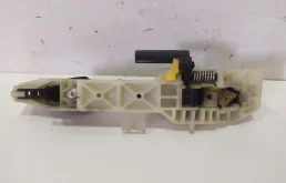 Ручка двери передняя правая внешняя для Hyundai Solaris на фотографиях