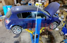 Четверть кузова задняя левая для Opel Astra 2006 года на фотографиях