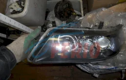 Фара левая для Honda Accord 2004 года на фотографиях