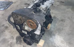 Двигатель для Volvo C30 2008 года на фотографиях