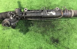 Рулевая рейка для BMW X3 2009 года на фотографиях