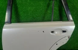 Дверь задняя левая для Subaru Legacy на фотографиях