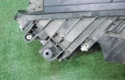 Фары для Volkswagen Touareg 2023 года на фотографиях