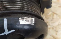 Компрессор кондиционера для Toyota Land Cruiser 2001 года на фотографиях