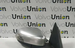 Стекла и зеркала для Volvo C30 2010 года на фотографиях