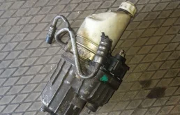 Электроусилитель руля для Opel Astra на фотографиях