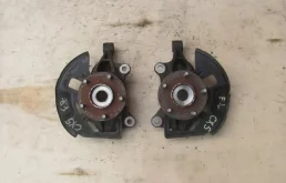 Кулак поворотный правый для Mazda CX 5 2019 года на фотографиях