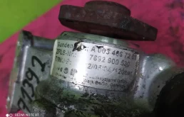 Насос ГУР для Mercedes-Benz Sprinter на фотографиях