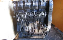 Двигатель без навесного для Citroen Berlingo 1998 года на фотографиях