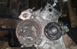 Двигатель без навесного для Jeep Liberty на фотографиях