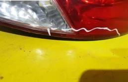 Фонарь внешний правый для Hyundai Solaris 2013 года на фотографиях