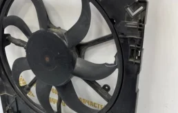 Вентилятор радиатора охлаждения ДВС для BMW X5 на фотографиях