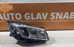 Фара правая для Opel Insignia 2009 года на фотографиях