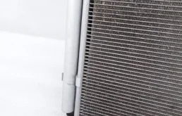 Кассета радиаторов для Hyundai Solaris 2013 года на фотографиях