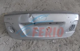 Крышка багажника для Toyota Corolla 2010 года на фотографиях