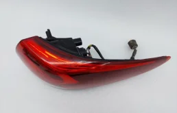 Фонарь правый для Kia Rio X line на фотографиях