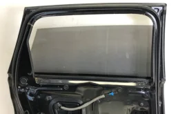 Дверь задняя левая для Audi Q7 2018 года на фотографиях