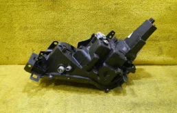 Фары для Mazda CX 5 2018 года на фотографиях