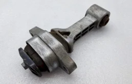 подушка двигателя  нижняя (219501R000) для Hyundai Solaris 1 рестайлинг 2014-2017