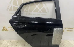 Дверь багажника для Hyundai Solaris 2016 года на фотографиях