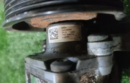 Насос ГУР для BMW X3 2006 года на фотографиях