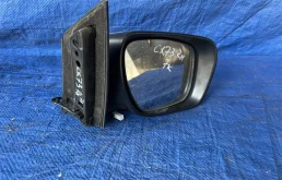 Стекла и зеркала для Mazda CX 7 2010 года на фотографиях