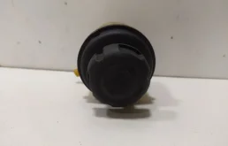 Бачок ГУР для Hyundai Solaris 2014 года на фотографиях