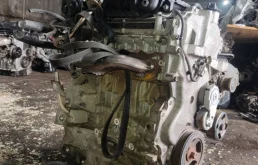 Двигатель без навесного для Nissan Qashqai+2 2010 года на фотографиях