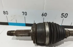 Привод передний левый для Hyundai Solaris 2016 года на фотографиях