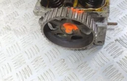 ГБЦ для Renault Logan 2008 года на фотографиях