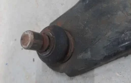 Рычаг передний левый нижний для Nissan Tiida на фотографиях