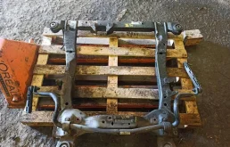 Подрамник двигателя для Opel Astra J Хэтчбек 2009-2017