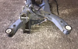 Задняя балка для Mazda CX 5 на фотографиях