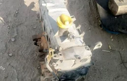 Двигатель для Renault Logan 2005 года на фотографиях