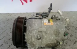 Компрессор кондиционера для Nissan Primera 2003 года на фотографиях