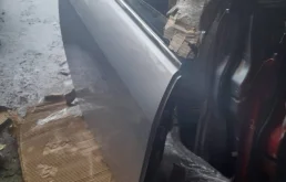 Двери для Honda Accord 2006 года на фотографиях