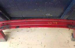 Усилитель бампера передний верхний для Opel Astra 2013 года на фотографиях