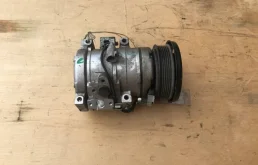 Компрессор кондиционера для Toyota Alphard 2008 года на фотографиях