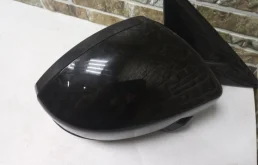 Стекла и зеркала для Land Rover Range Rover Evoque 2015 года на фотографиях