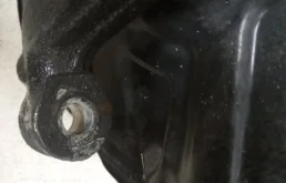 Кулак поворотный правый для Mercedes-Benz E class на фотографиях