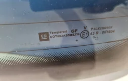 Стекла и зеркала для Opel Zafira 2008 года на фотографиях