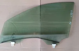 стекло правой передней двери для Infiniti G V36 2006-2009