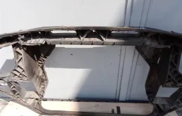 Панель радиатора (телевизор) для BMW X3 2008 года на фотографиях