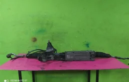 Рулевая рейка для Audi Q5 2016 года на фотографиях