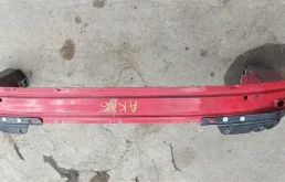 Усилитель бампера передний верхний для Opel Astra 2013 года на фотографиях