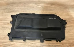 Пластиковая крышка двигателя для Ford Kuga 2008 года на фотографиях