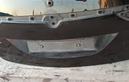 Дверь багажника для Opel Zafira на фотографиях