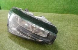 Фонарь правый для Skoda Rapid 2025 года на фотографиях