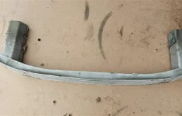 Усилитель бампера передний нижний для Opel Astra 2010 года на фотографиях